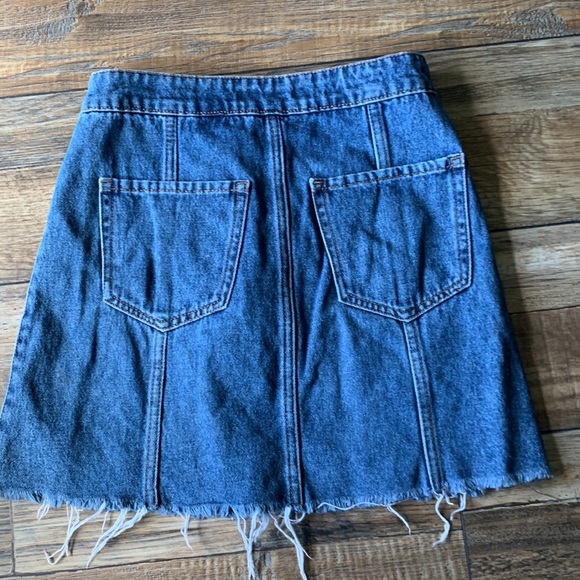 Aero Frayed Denim Skirt - Picture 2 of 6